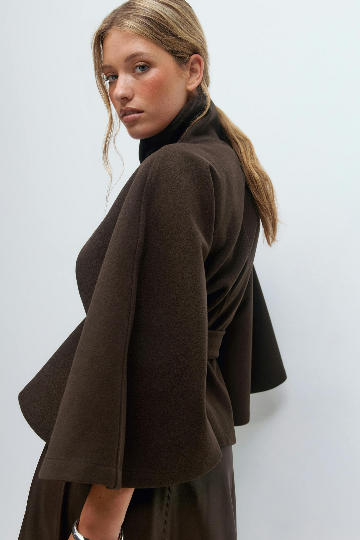 Faye | Belt Cape Jacket