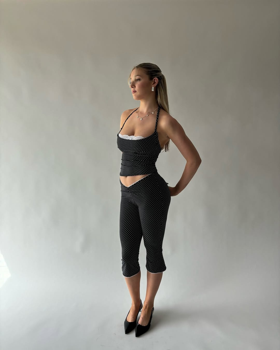 Serenna | Dottie Capri Set