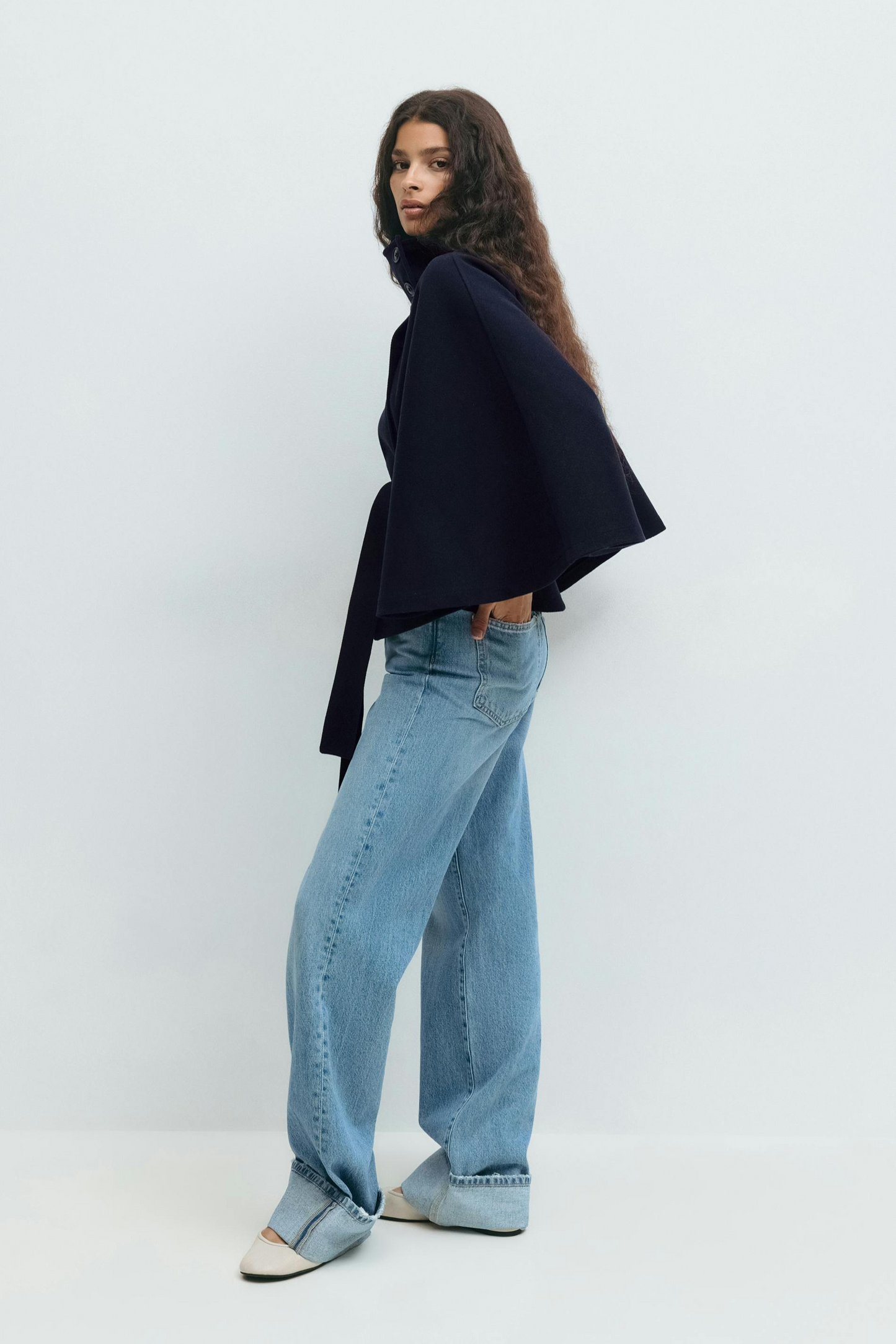 Faye | Belt Cape Jacket
