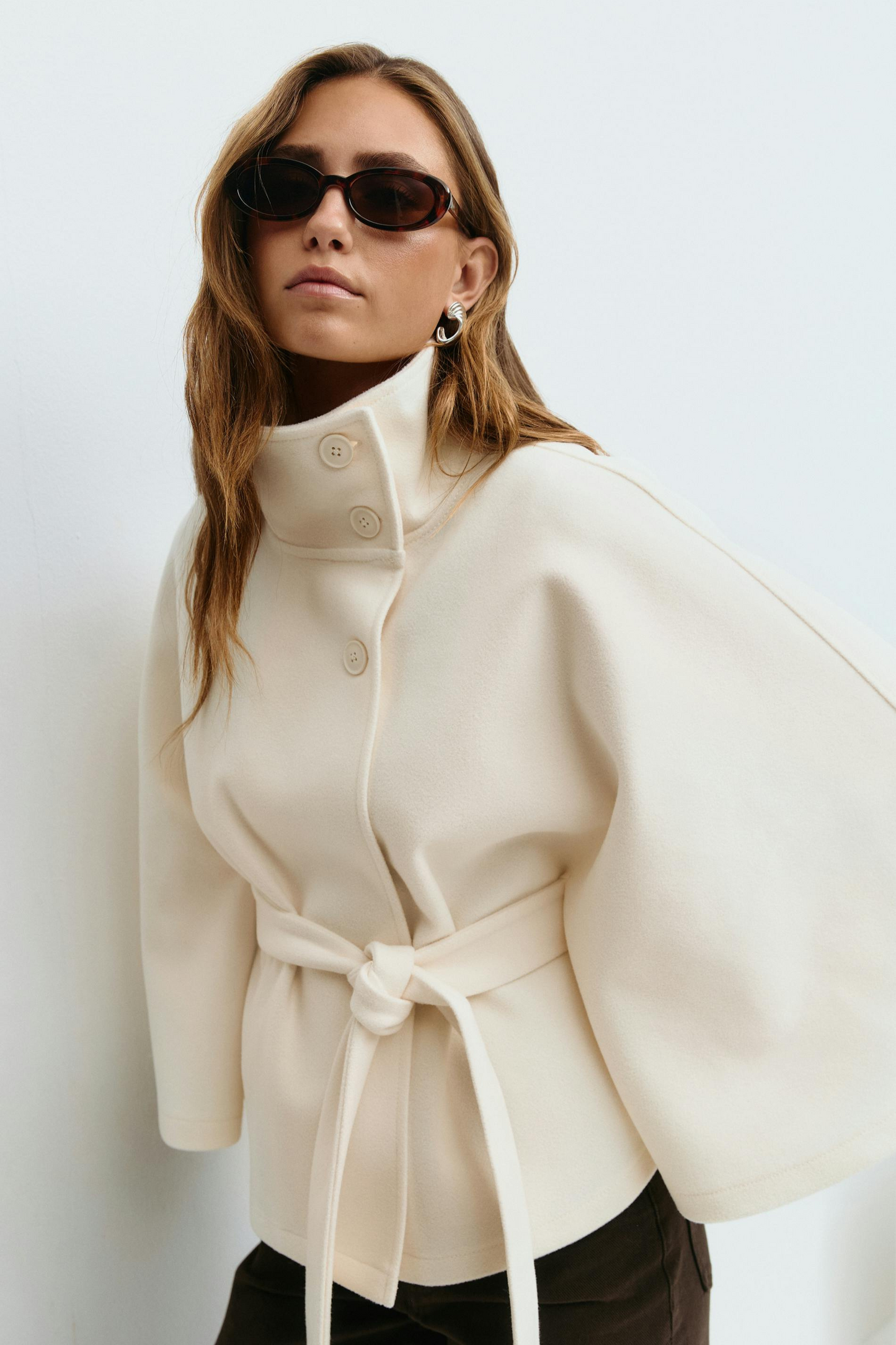 Faye | Belt Cape Jacket
