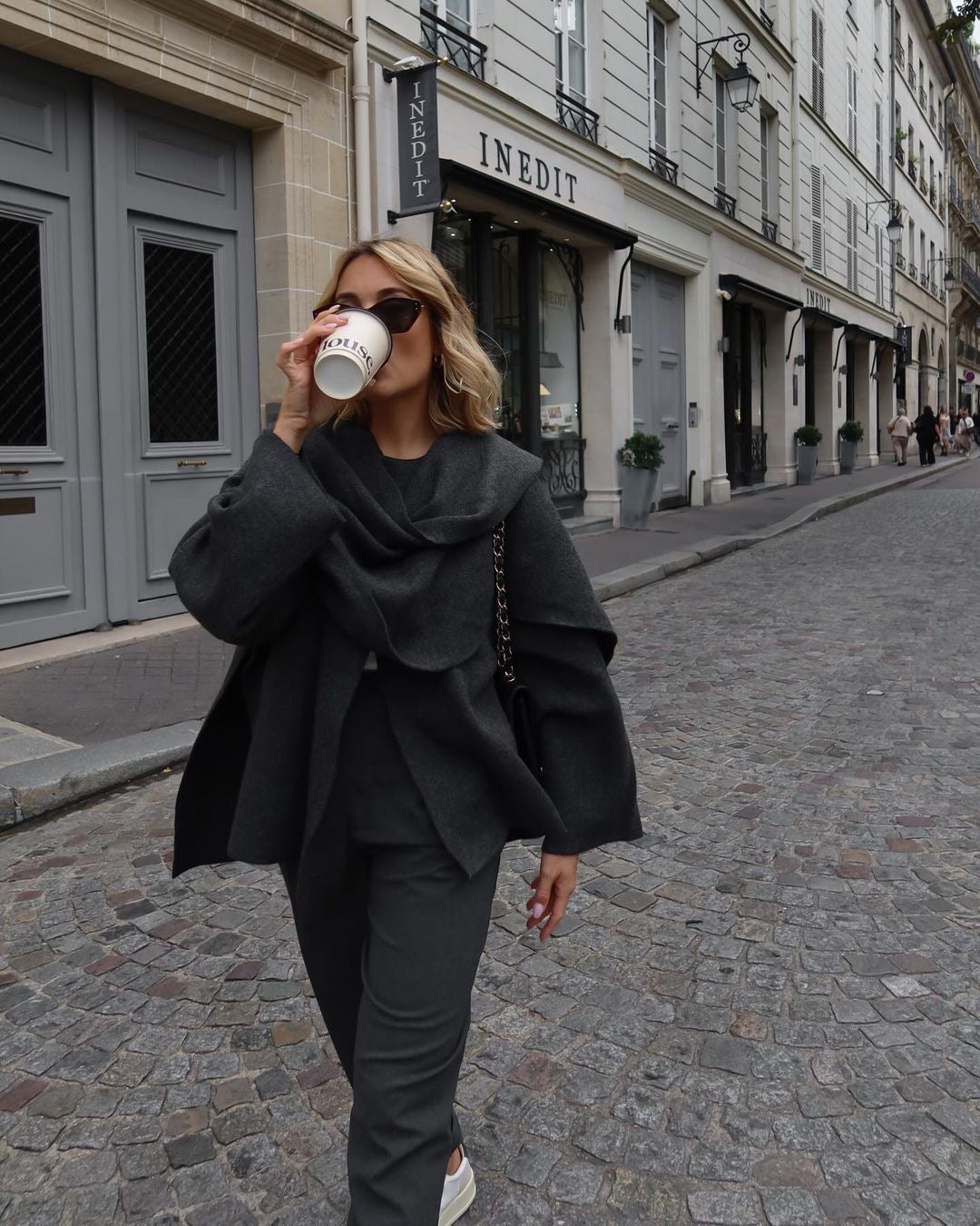 Celora | Short Cape Coat