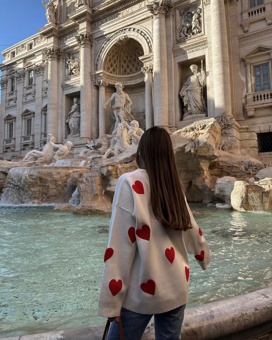 Nivora | Love Sweater