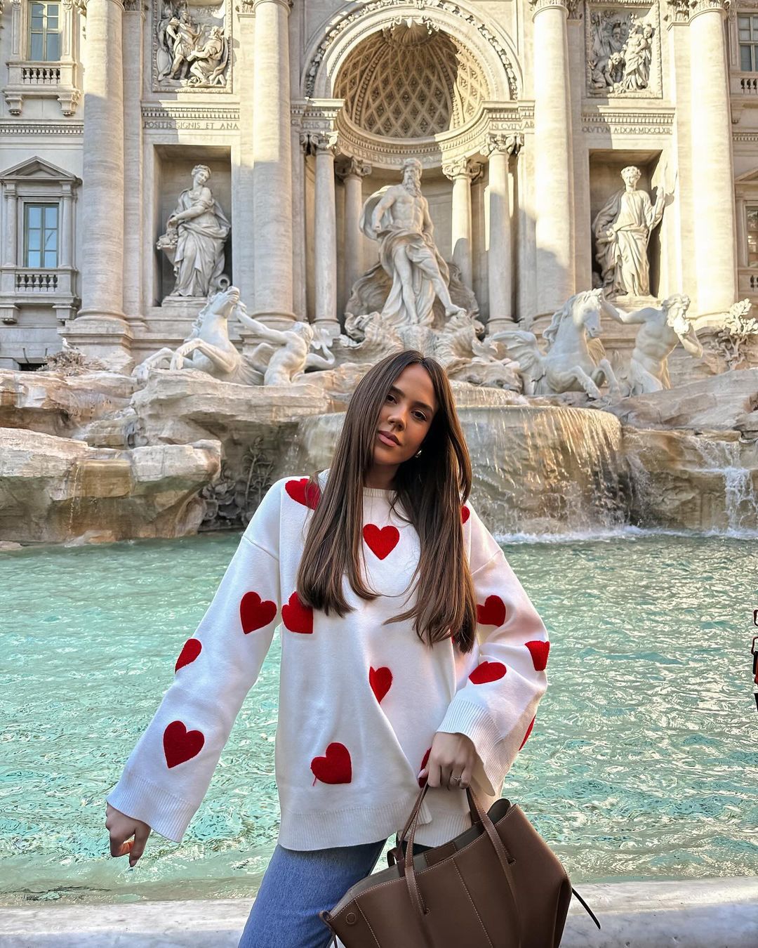 Nivora | Love Sweater